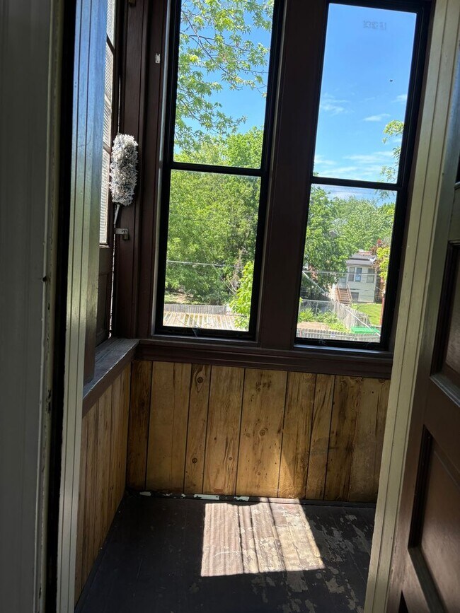 Building Photo - 4531 Louisiana Ave