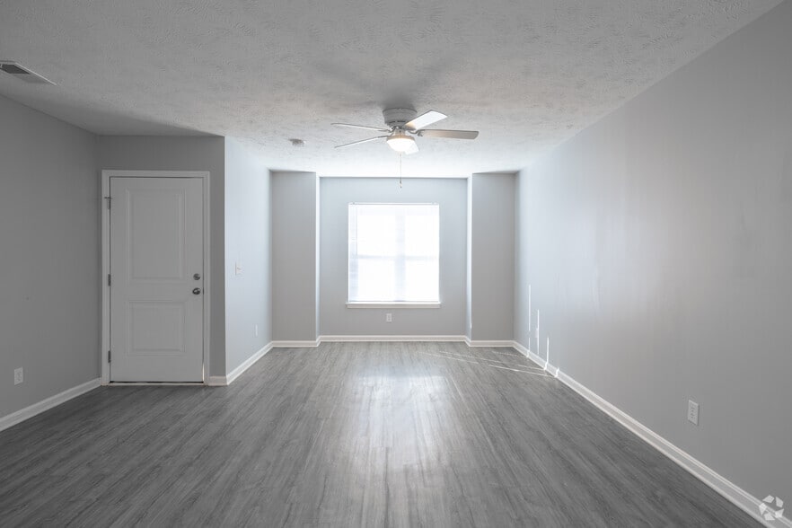 Primary Photo - Circle Point Villas