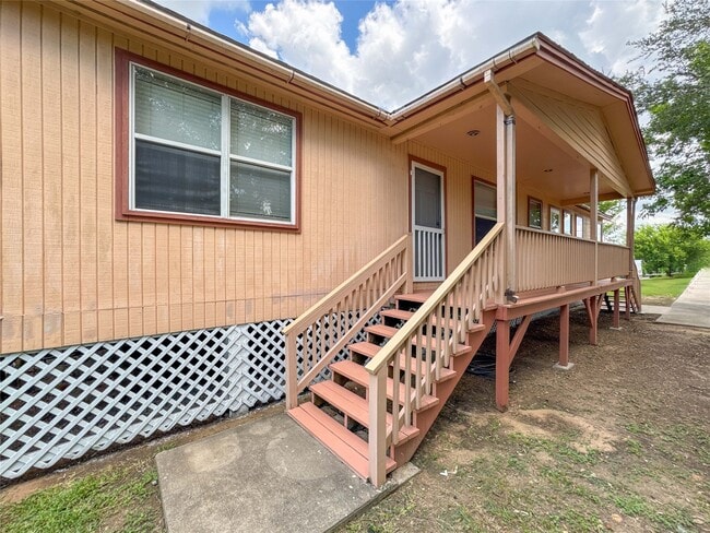 Building Photo - 4717 Heron St