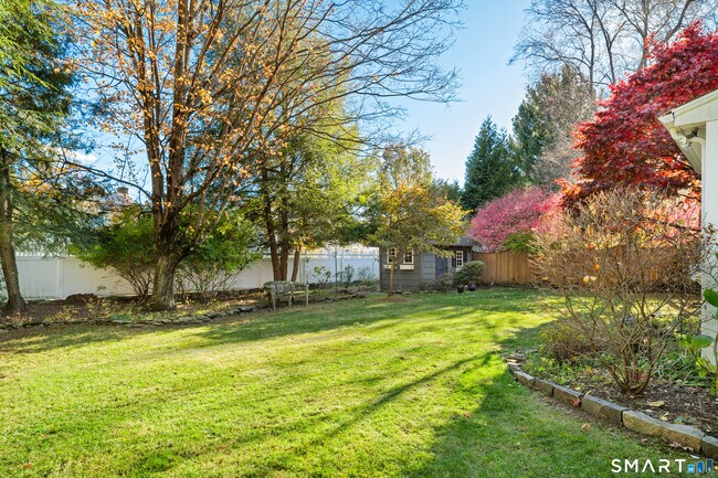 Building Photo - 56 Drake Ln