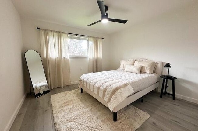 Building Photo - 14225 Lora Dr