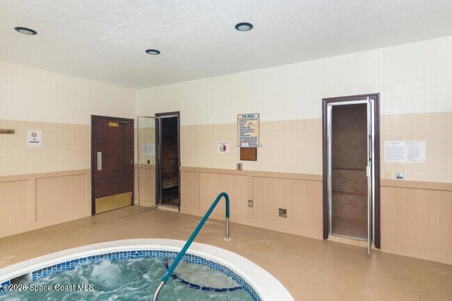 Building Photo - 9000 Brighton Ct