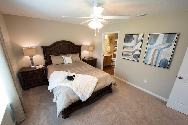 Two Large Bedrooms, Plus Two Spacious Bathrooms - Redwood Louisville