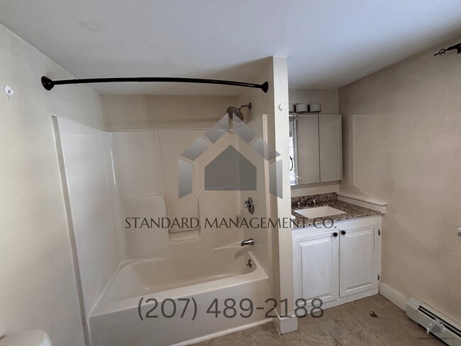 Building Photo - Sun-Filled 2-Bedroom Home with Garage – Pittston