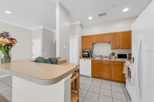 Building Photo - 1278 N Fairway Dr