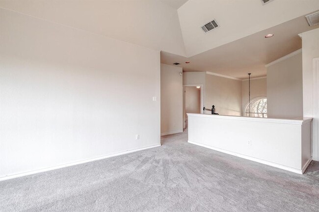 Building Photo - 9215 Spicebrush Dr