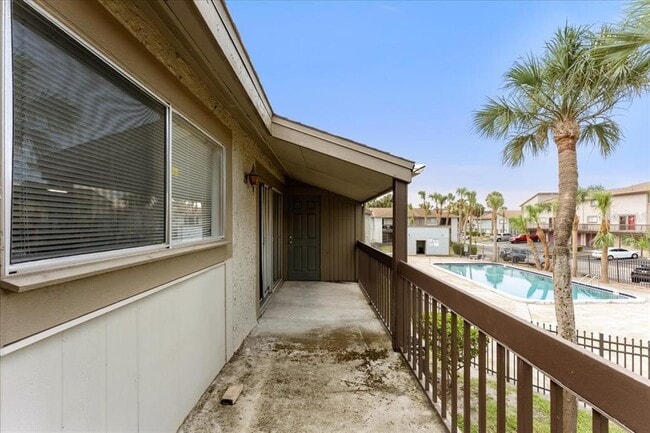 Building Photo - 6332 Newtown Cir