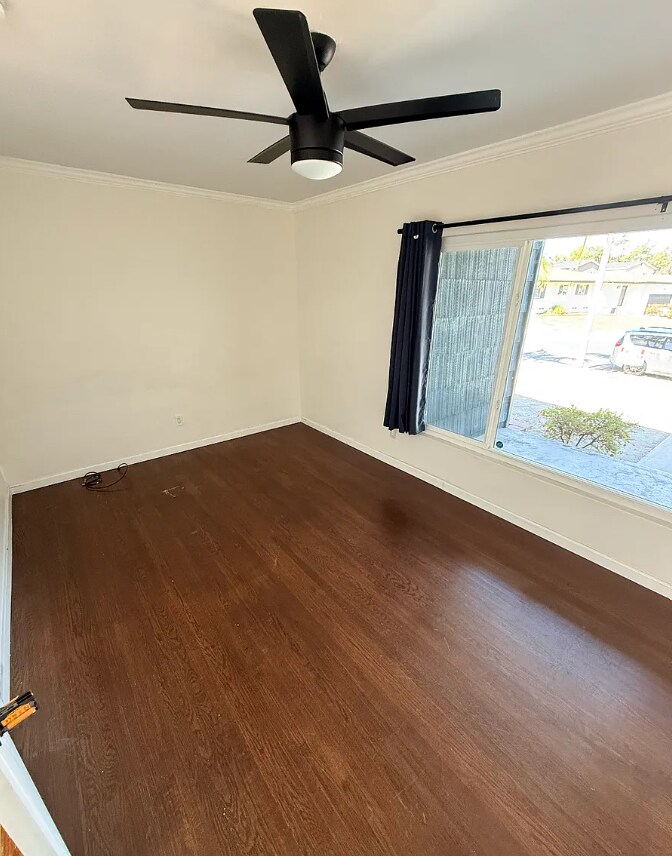Building Photo - 5203 E Falls View Dr