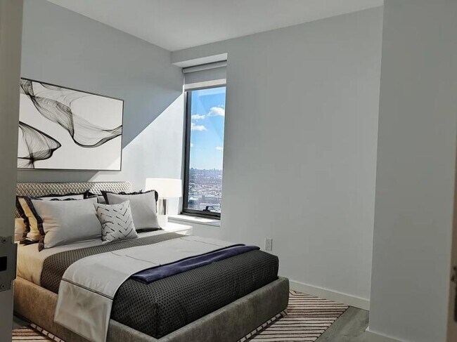 Primary Photo - 4 bedroom in BROOKLYN NY 11222