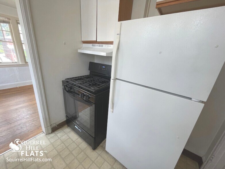 Building Photo - 6532 Wilkins Ave