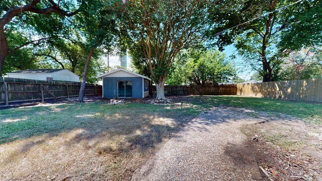 Building Photo - 1501 13th St N