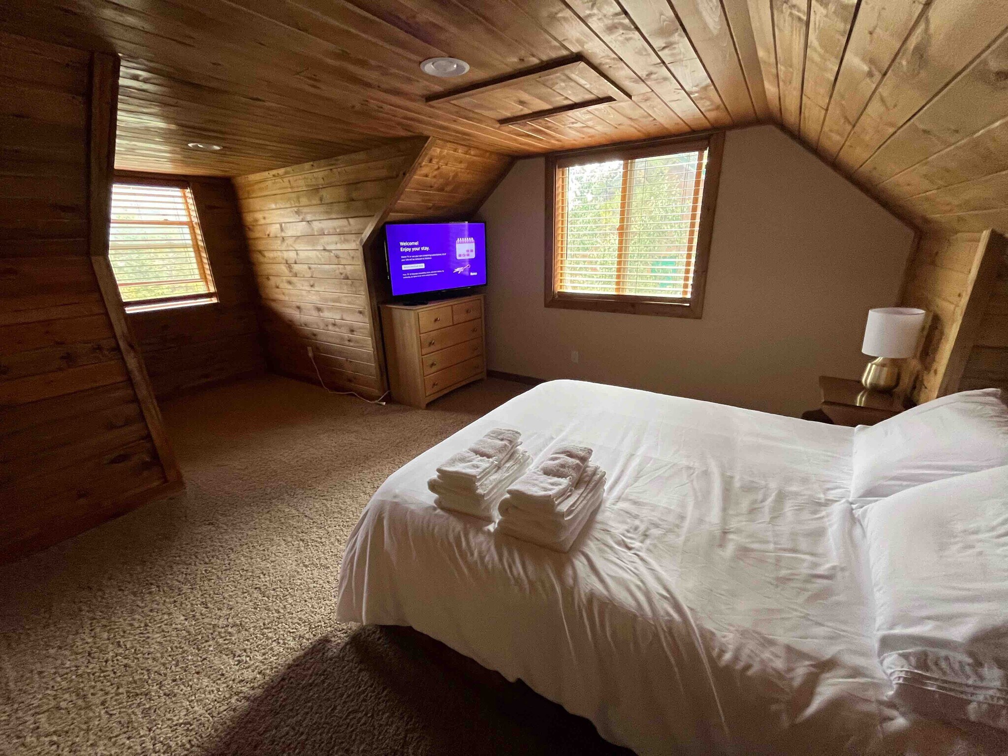 Building Photo - 511 N Aspen St