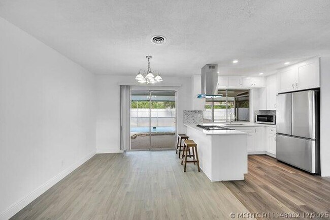 Building Photo - 1308 S Congress Ave