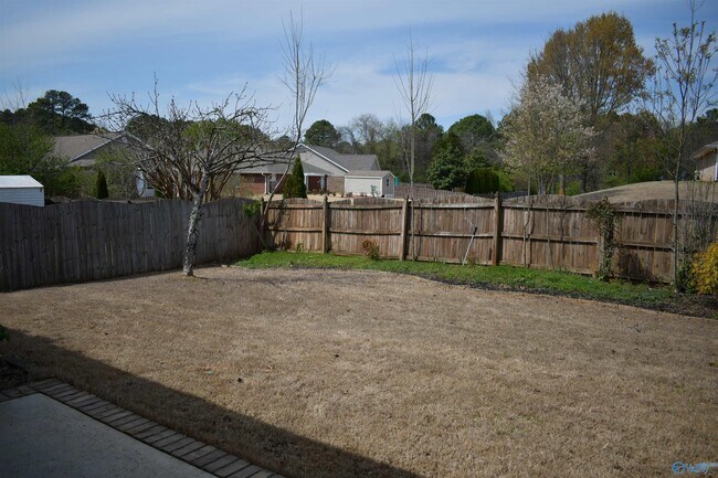 Building Photo - 117 Millside Ln NW