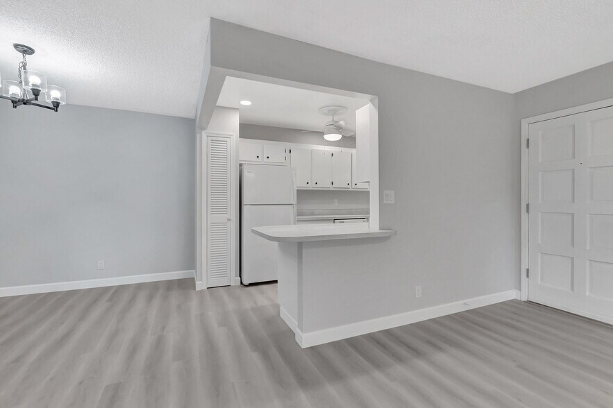 Building Photo - 1271 NW 13th St