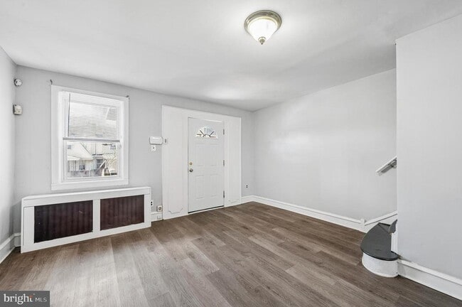 Building Photo - 65 Hartley Rd