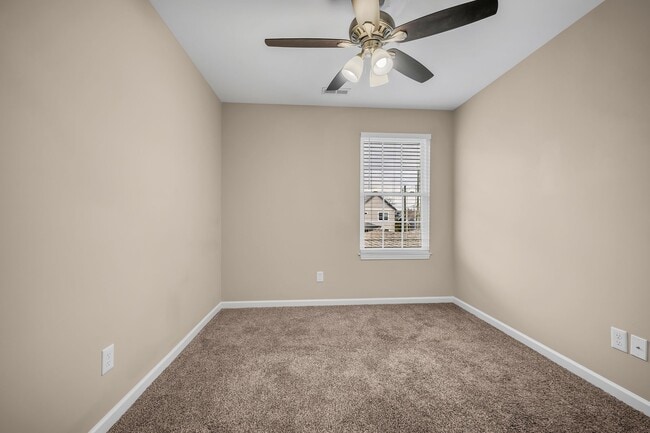 Building Photo - 1911 9th Ave N