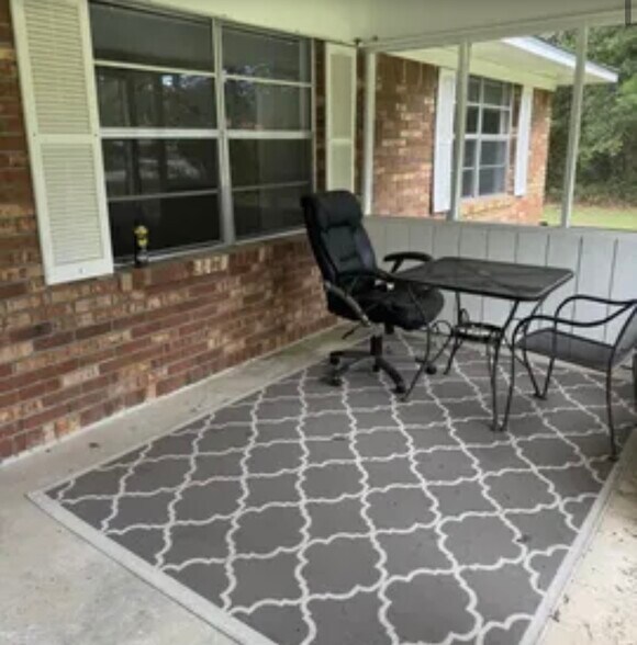 Building Photo - 193 Black Creek Lodge Rd