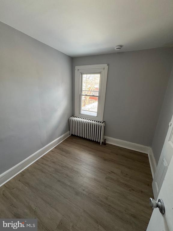 Building Photo - 729 E Haverford Rd