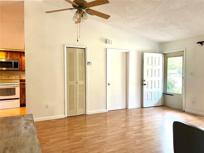Building Photo - 3005 Casselwood St