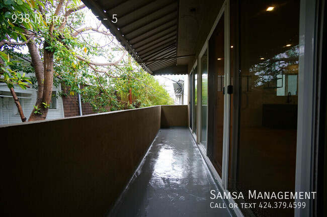 Building Photo - Luxury 3bd/2ba in West Hollywood (938-5)