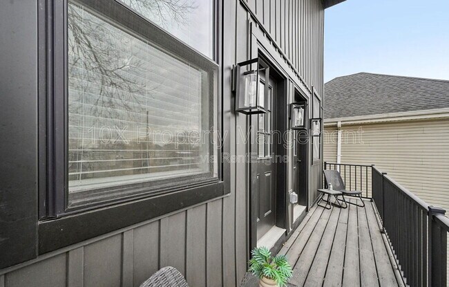 Building Photo - 92 E Innis Ave