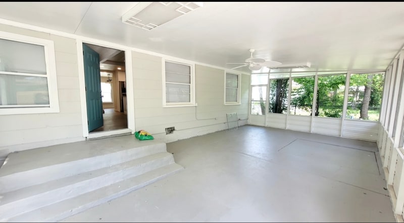 Building Photo - 10622 Sylvia Dr