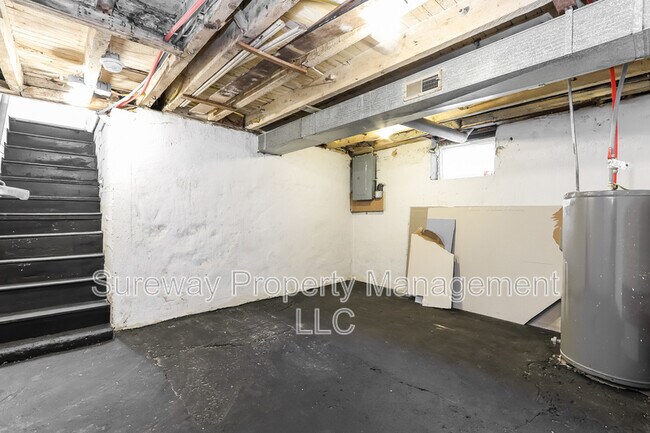 Building Photo - 226 Greenwich Ave