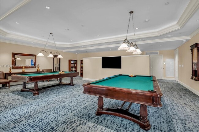 Building Photo - 20000 E Country Club Dr
