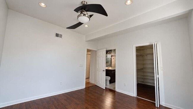 Building Photo - 275 Avenue A