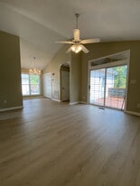 Building Photo - 3 Forest Creek Dr