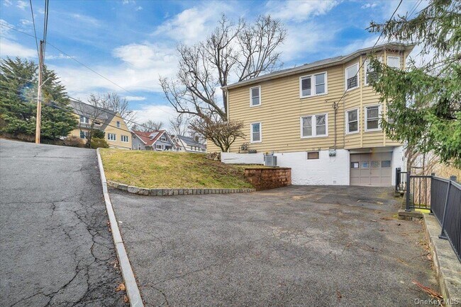 Building Photo - 143 Chatterton Pkwy