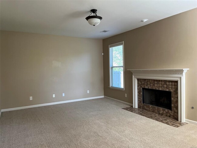 Building Photo - 9085 Black Cherry Trl