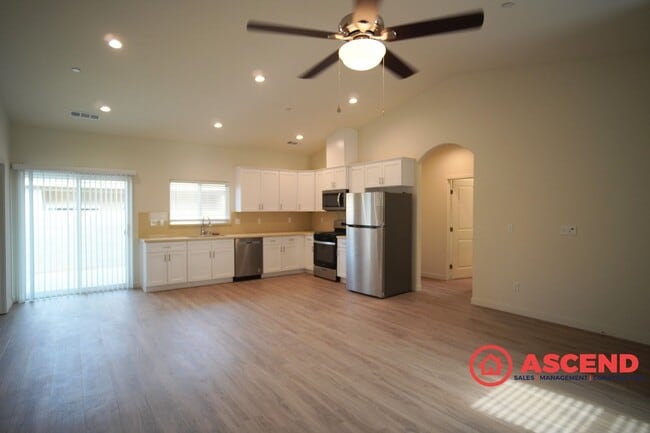 Building Photo - 8609 Frankie Lou St