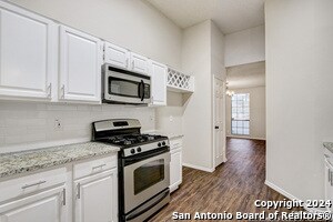 Building Photo - 11823 Adriana Maria