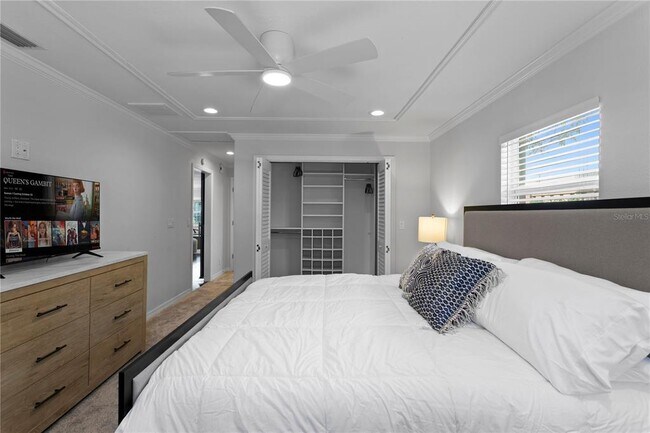 Building Photo - 4815 W San Rafael St