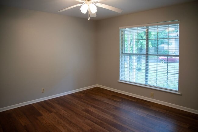 Building Photo - Lease Takeover Opportunity Available! 4 Be...