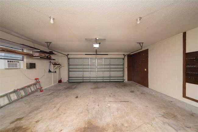 Building Photo - 5489 Caurus Ct