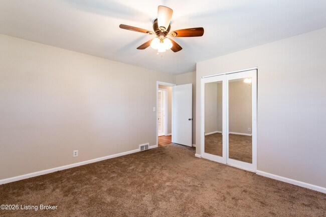 Building Photo - 18 Cardwell Way