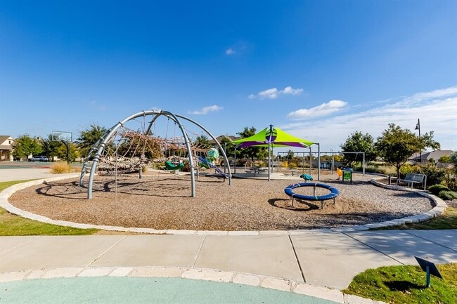 Building Photo - 252 Clear Frk Lp