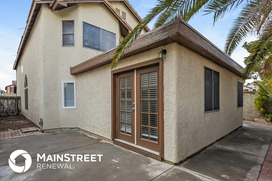 Building Photo - 1712 Ember Glow Cir