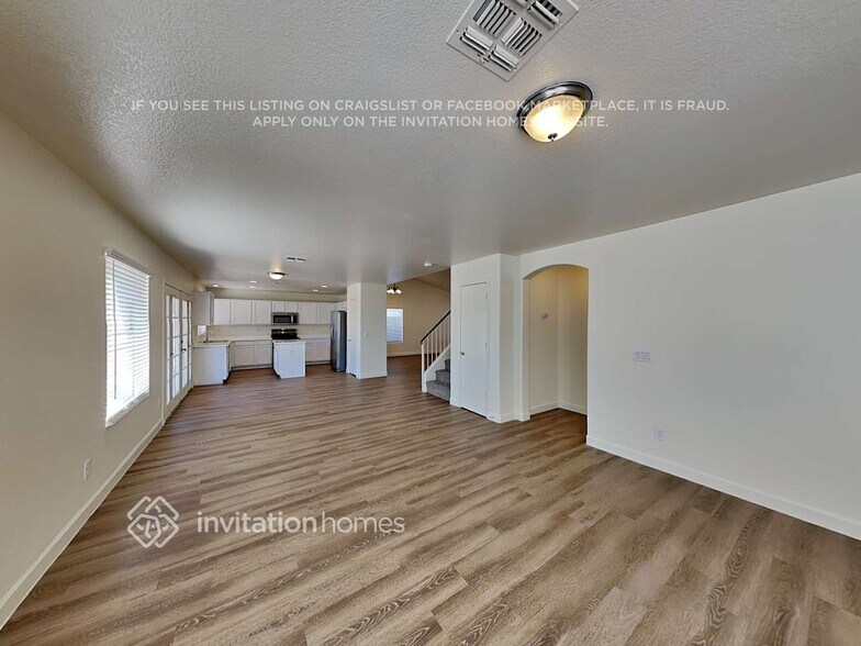 Building Photo - 8557 W Monte Vista Rd