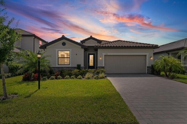 Primary Photo - 5308 Coral Reef Wy