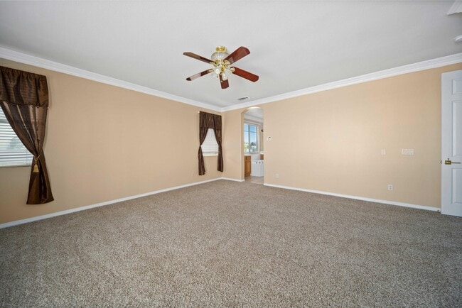 Building Photo - 3121 Club Rancho Dr