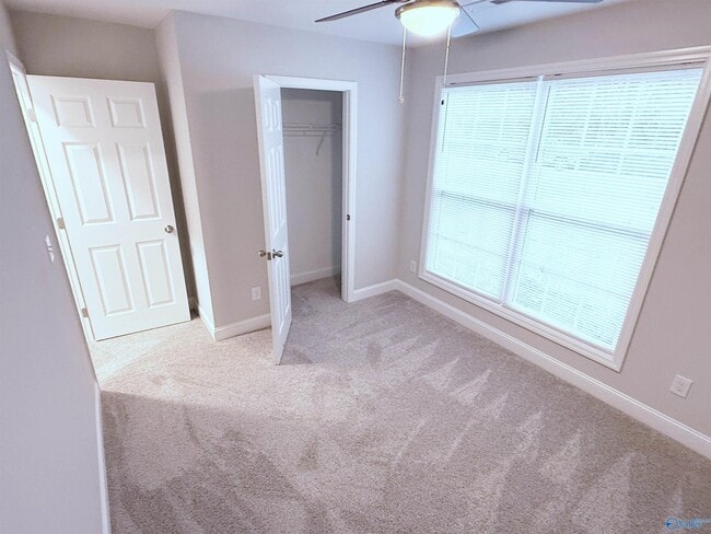 Building Photo - 118 Fuller Dr