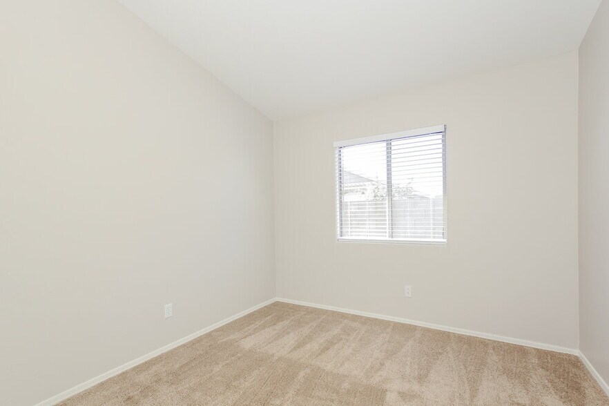 Building Photo - 14073 W Cornerstone Trail