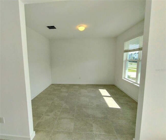 Building Photo - 33325 Binding Ties Ln