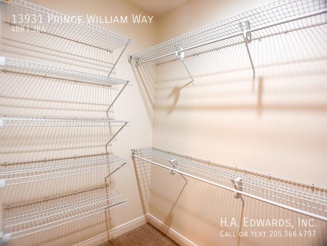 Building Photo - 13931 Prince William Way