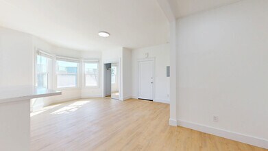 Building Photo - 4740 Balboa St