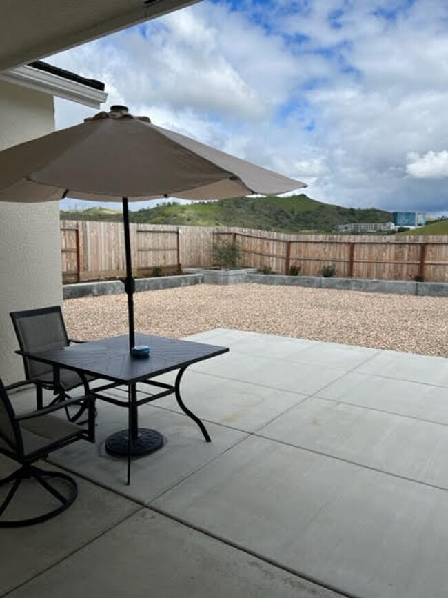 Building Photo - Foothill Perfection with Solar + EV car ch...